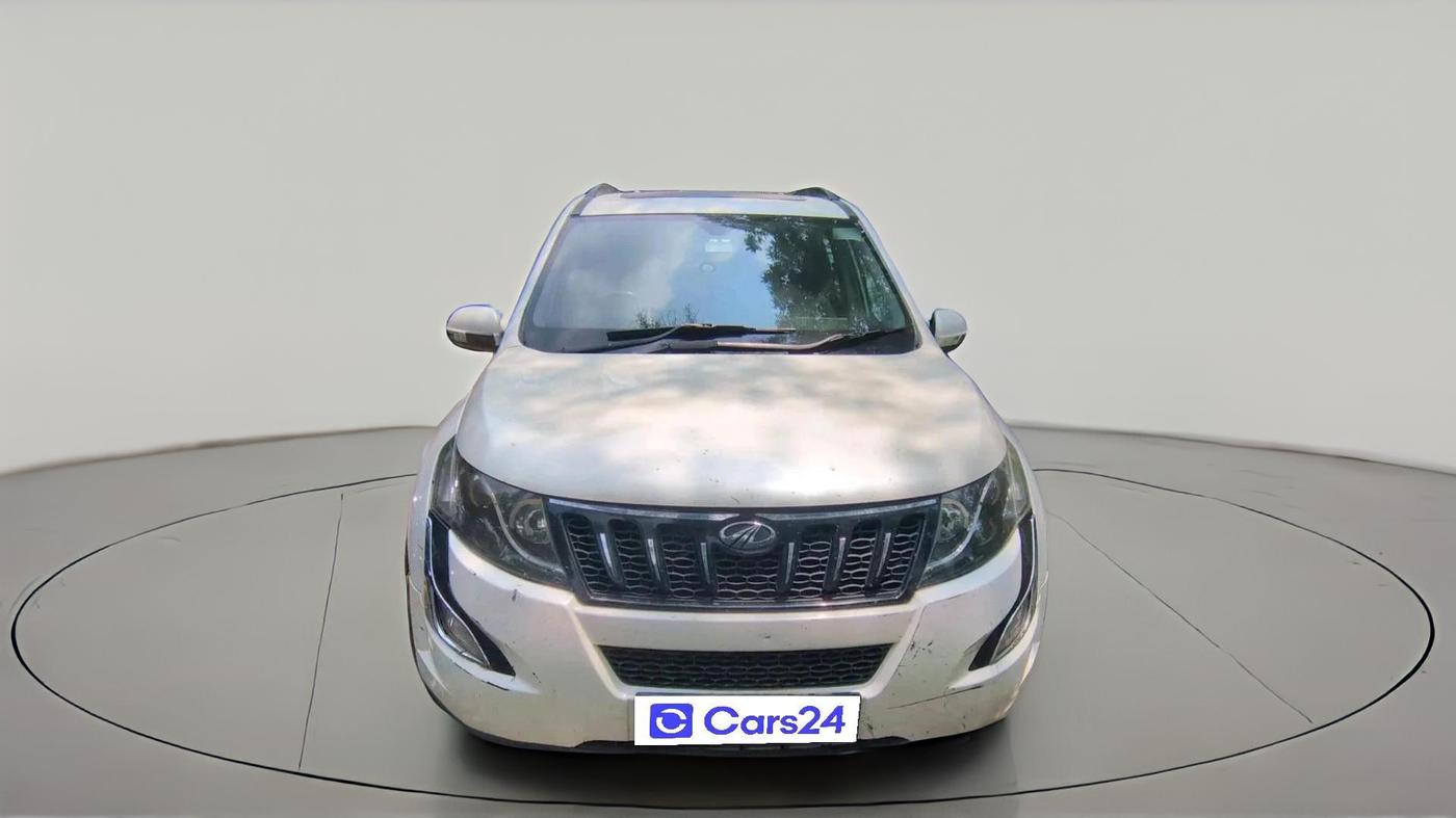 2016 Mahindra XUV500 W10, Diesel, Manual, 78,632 km, exterior