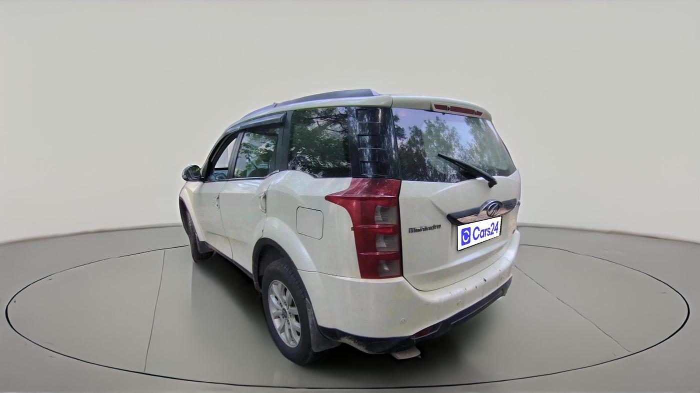 2016 Mahindra XUV500 W10, Diesel, Manual, 78,632 km, exterior