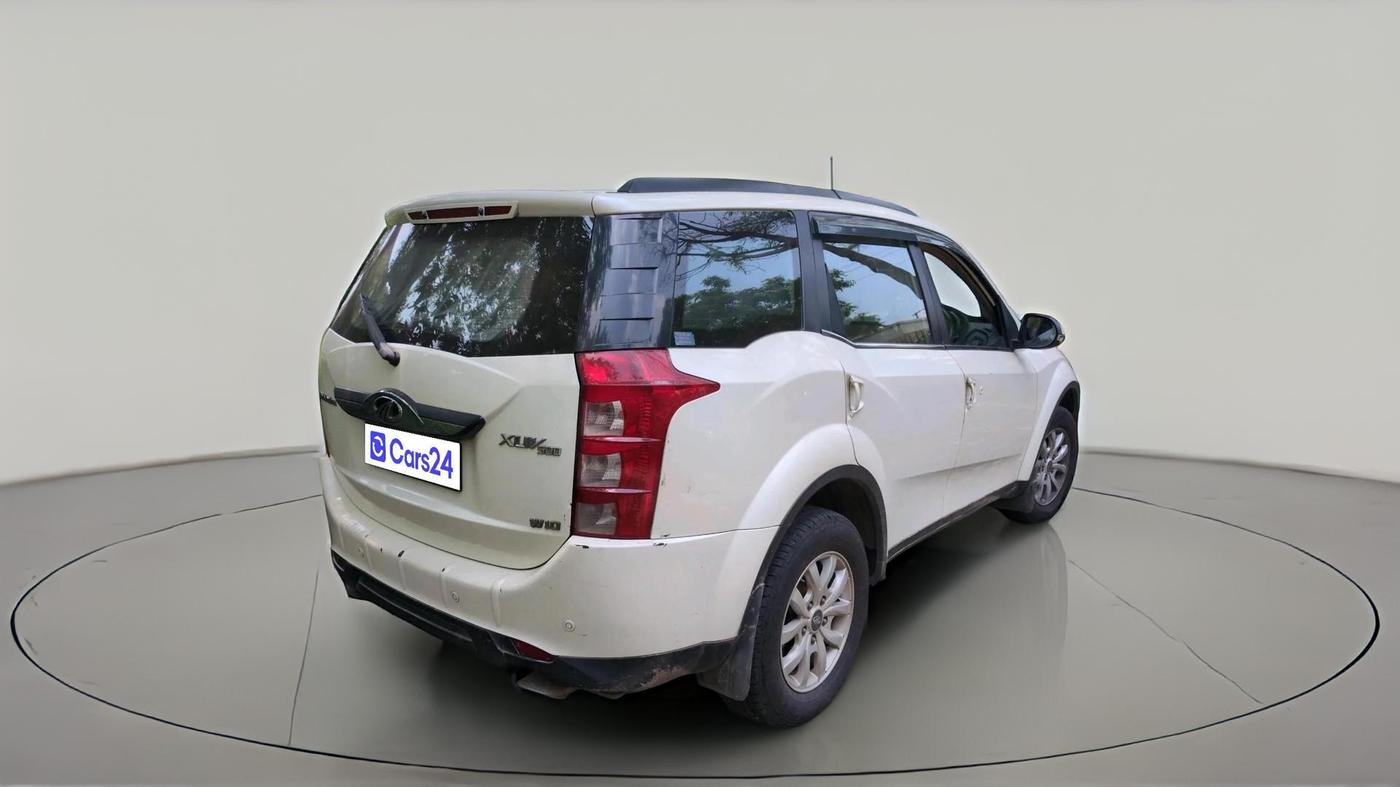 2016 Mahindra XUV500 W10, Diesel, Manual, 78,632 km, exterior