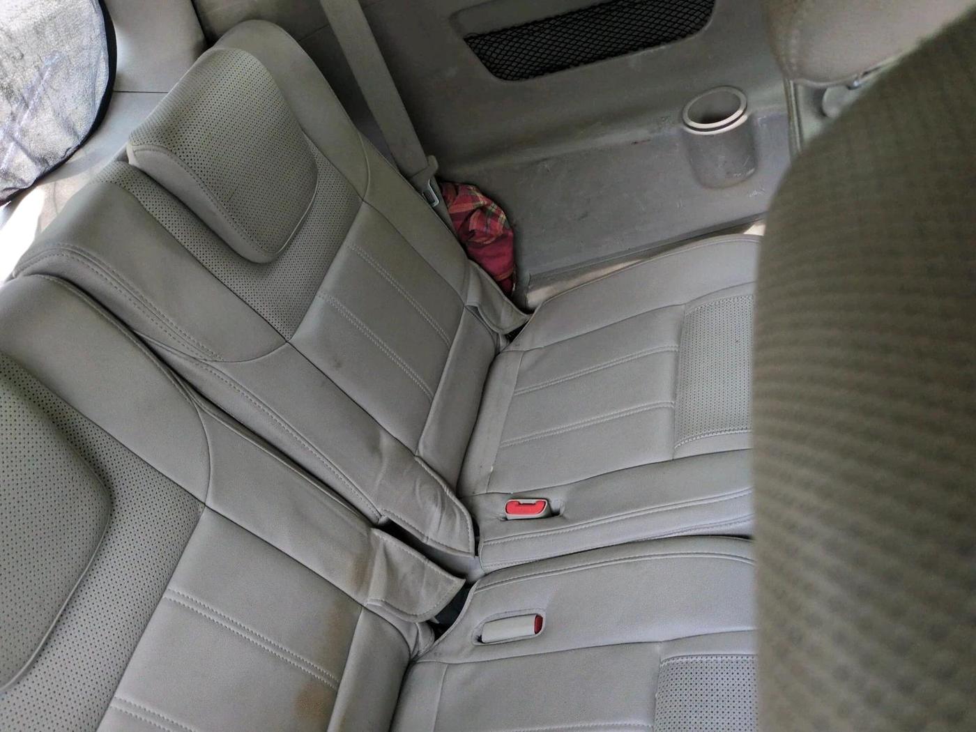 2016 Mahindra XUV500 W10, Diesel, Manual, 78,632 km, interior