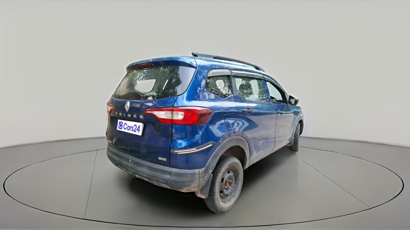 2021 Renault TRIBER RXE MT, Petrol, Manual, 79,427 km, exterior