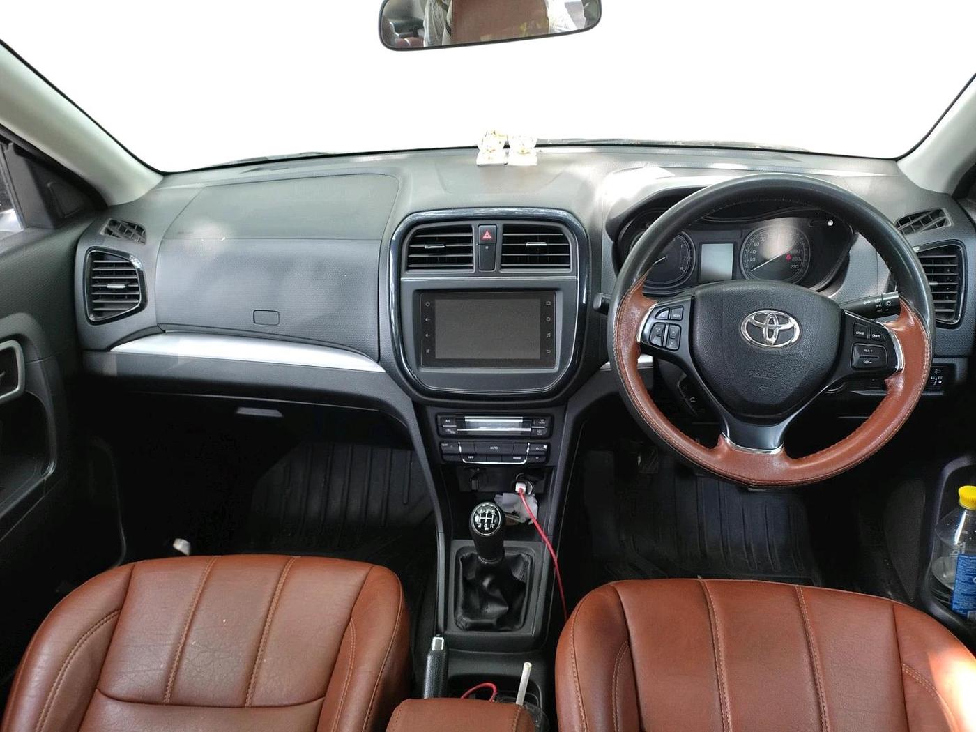2022 Toyota URBAN CRUISER HIGH GRADE MT, Petrol, Manual, 90,383 km, interior