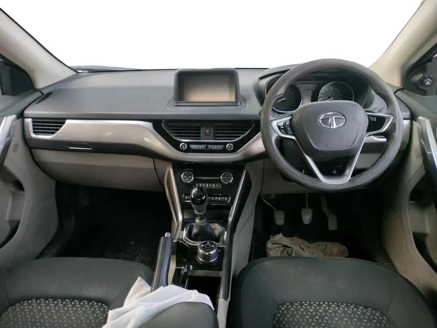 2017 Tata NEXON XZ PLUS DIESEL, Diesel, Manual, 1,51,435 km, interior