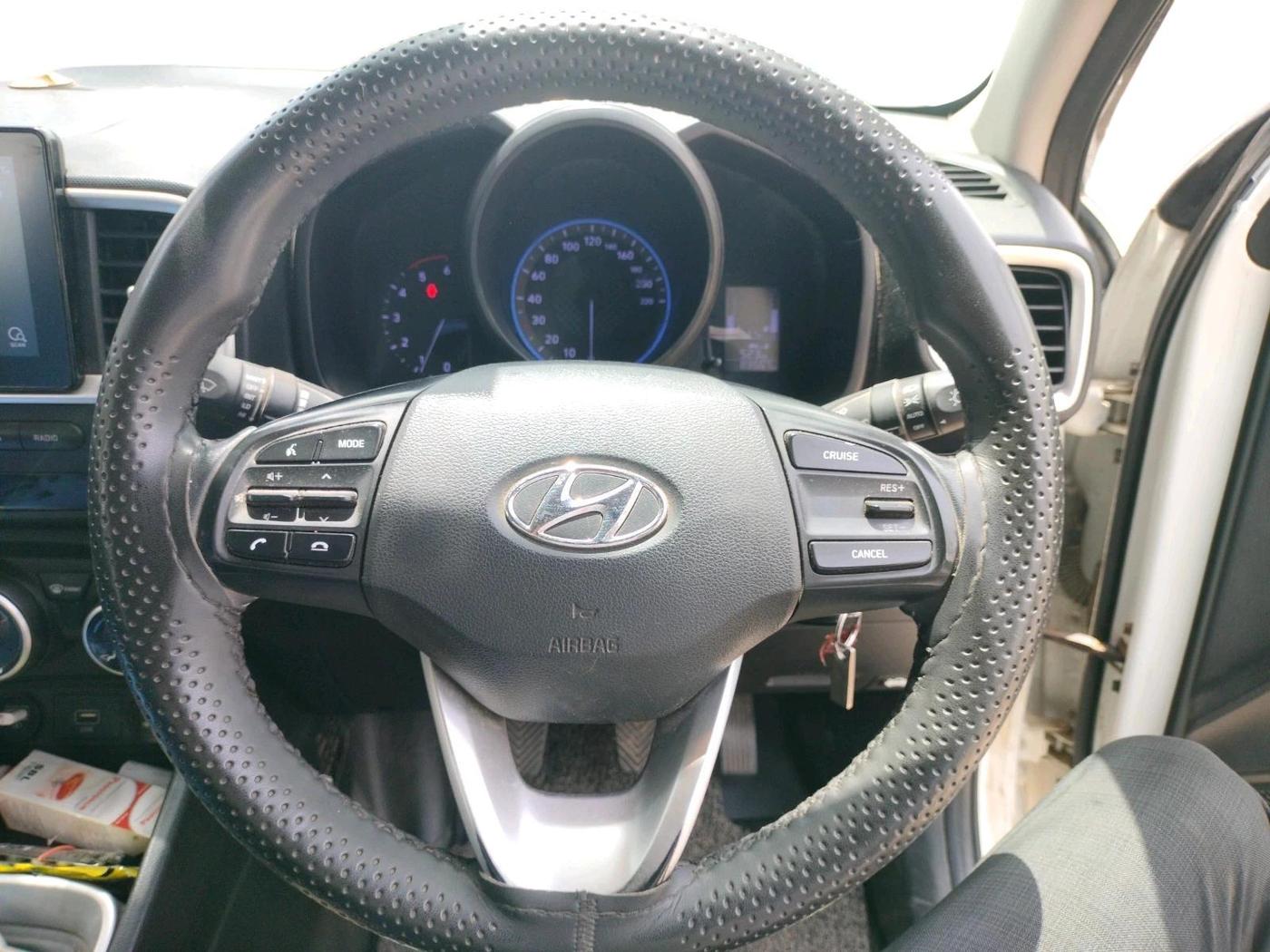 2019 Hyundai VENUE SX 1.4 CRDI, Diesel, Manual, 83,567 km, interior