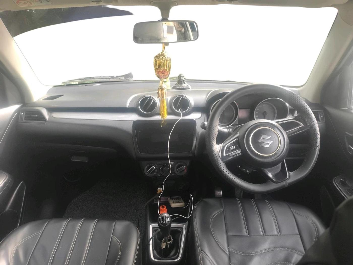 2018 Maruti Swift VXI, CNG, Manual, 1,44,196 km, interior