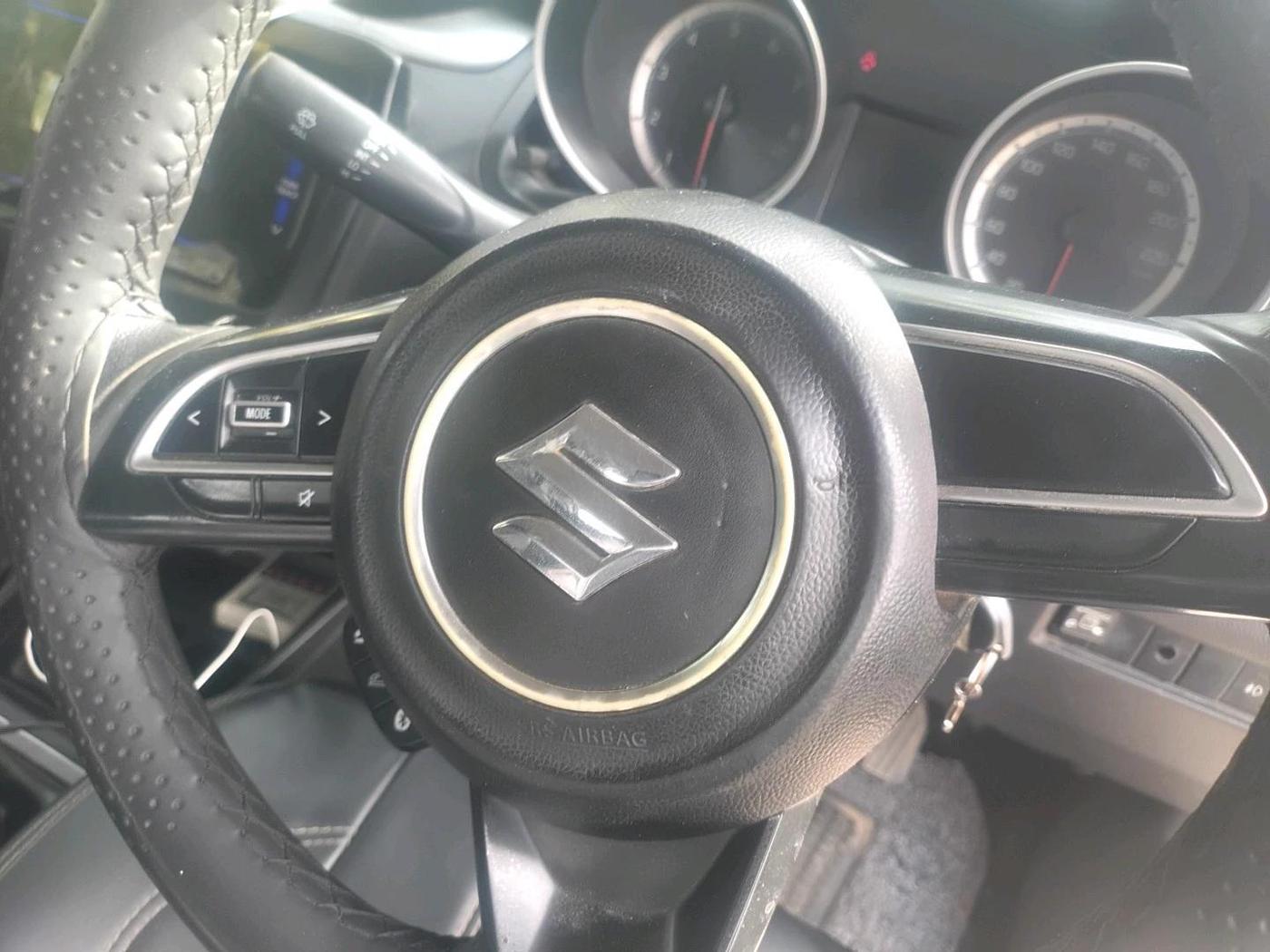 2018 Maruti Swift VXI, CNG, Manual, 1,44,196 km, interior