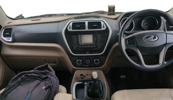 2016 Mahindra TUV300 T8, Diesel, Manual, 1,41,457 km, interior