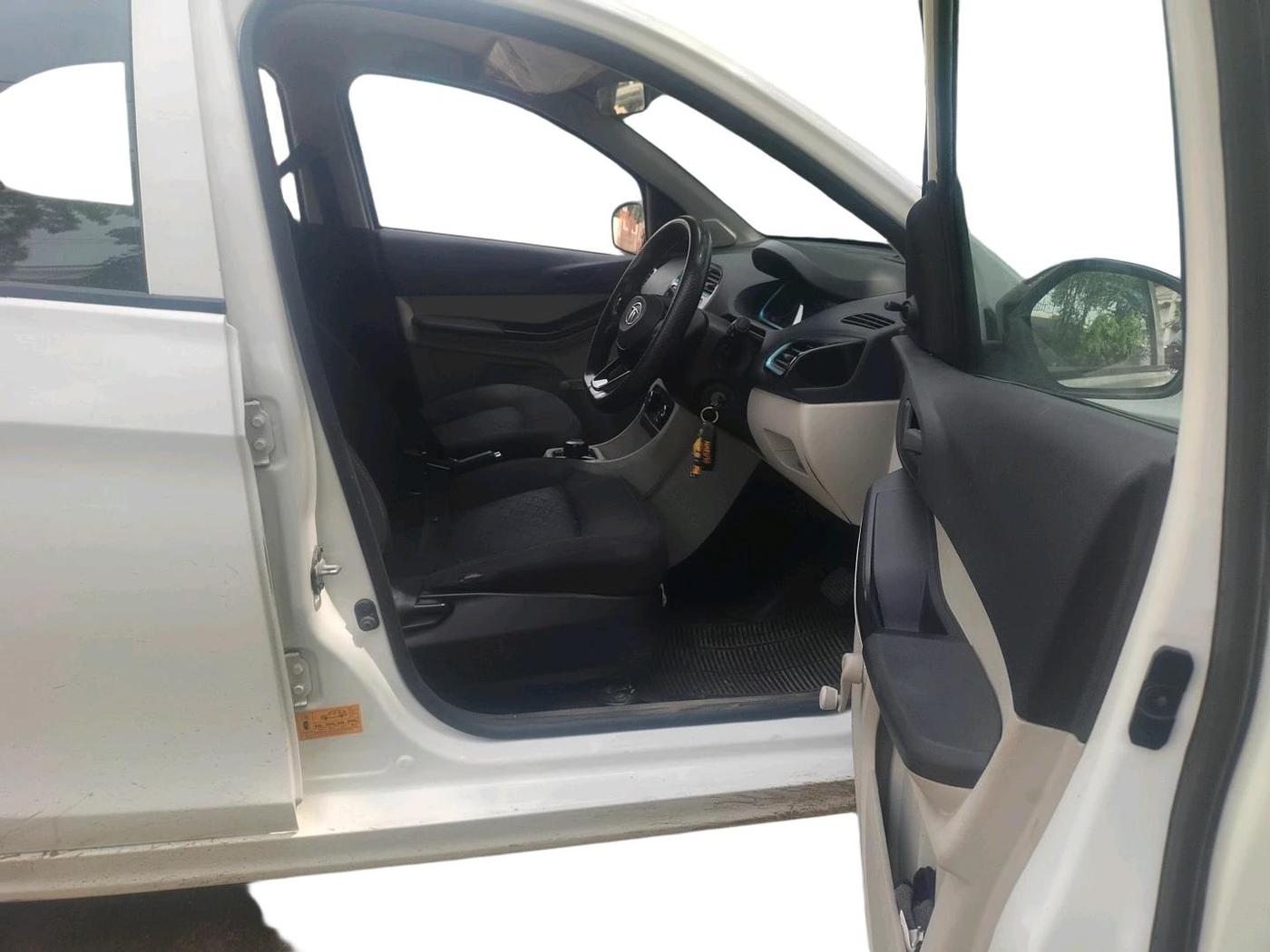 2023 Tata TIAGO EV XE MEDIUM RANGE, Electric, Automatic, 64,544 km, interior