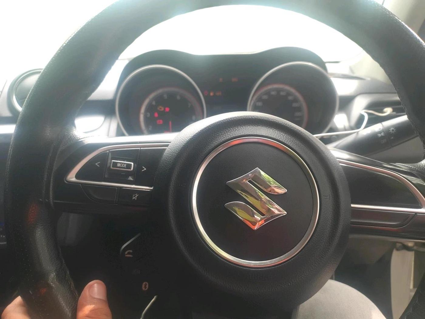 2024 Maruti Swift VXI, Petrol, Manual, 64,182 km, interior