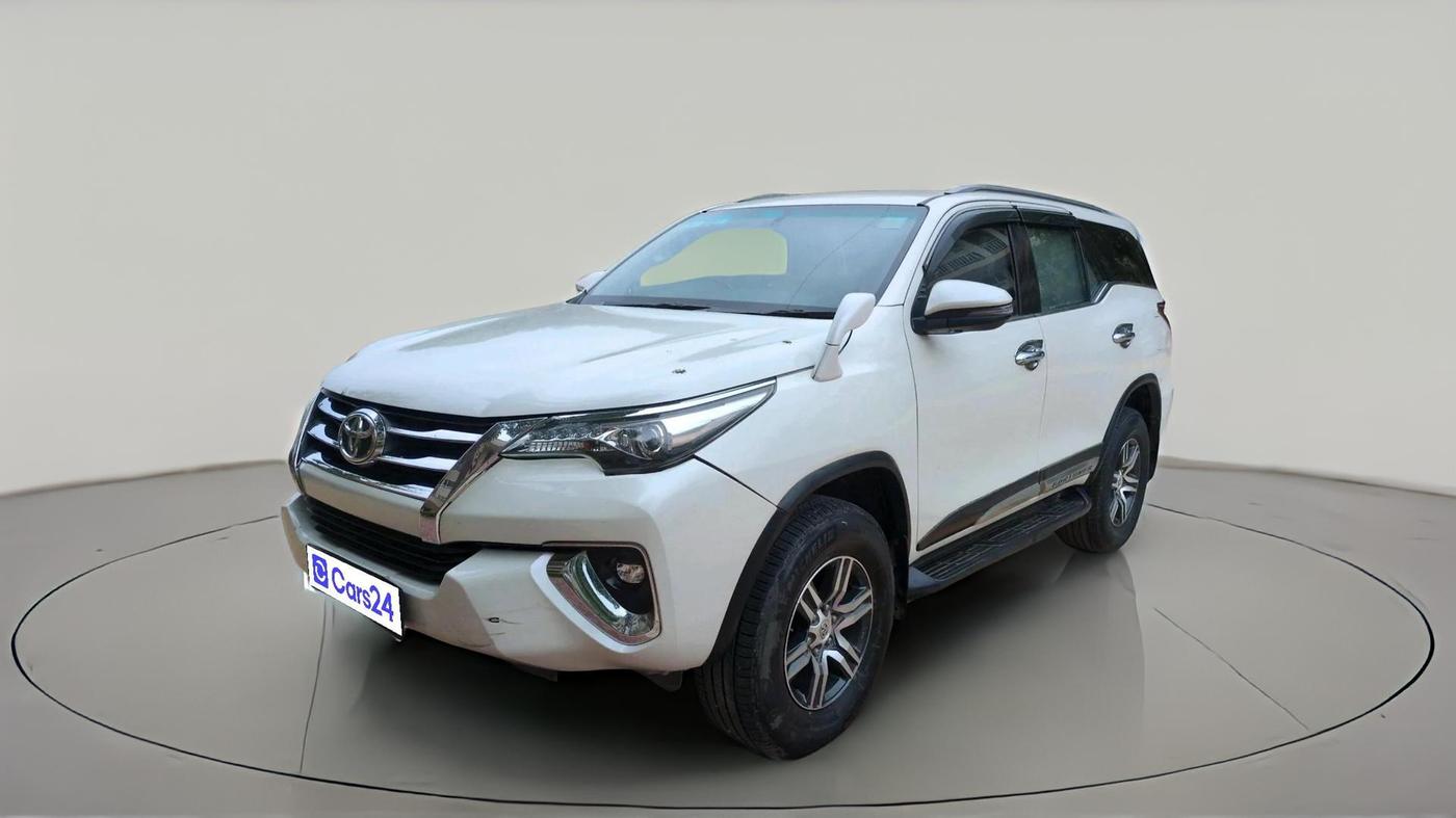 2018 Toyota Fortuner 2.8 4X2 AT, Diesel, Automatic, 2,23,043 km, exterior