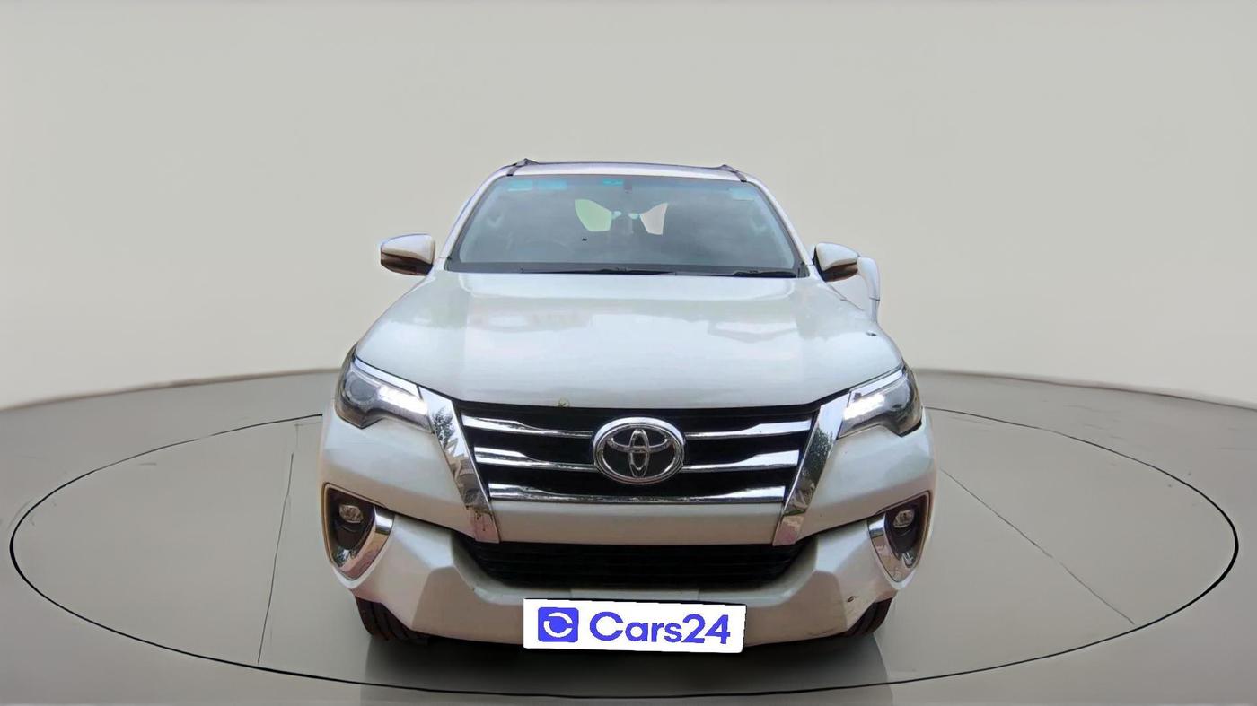 2018 Toyota Fortuner 2.8 4X2 AT, Diesel, Automatic, 2,23,043 km, exterior