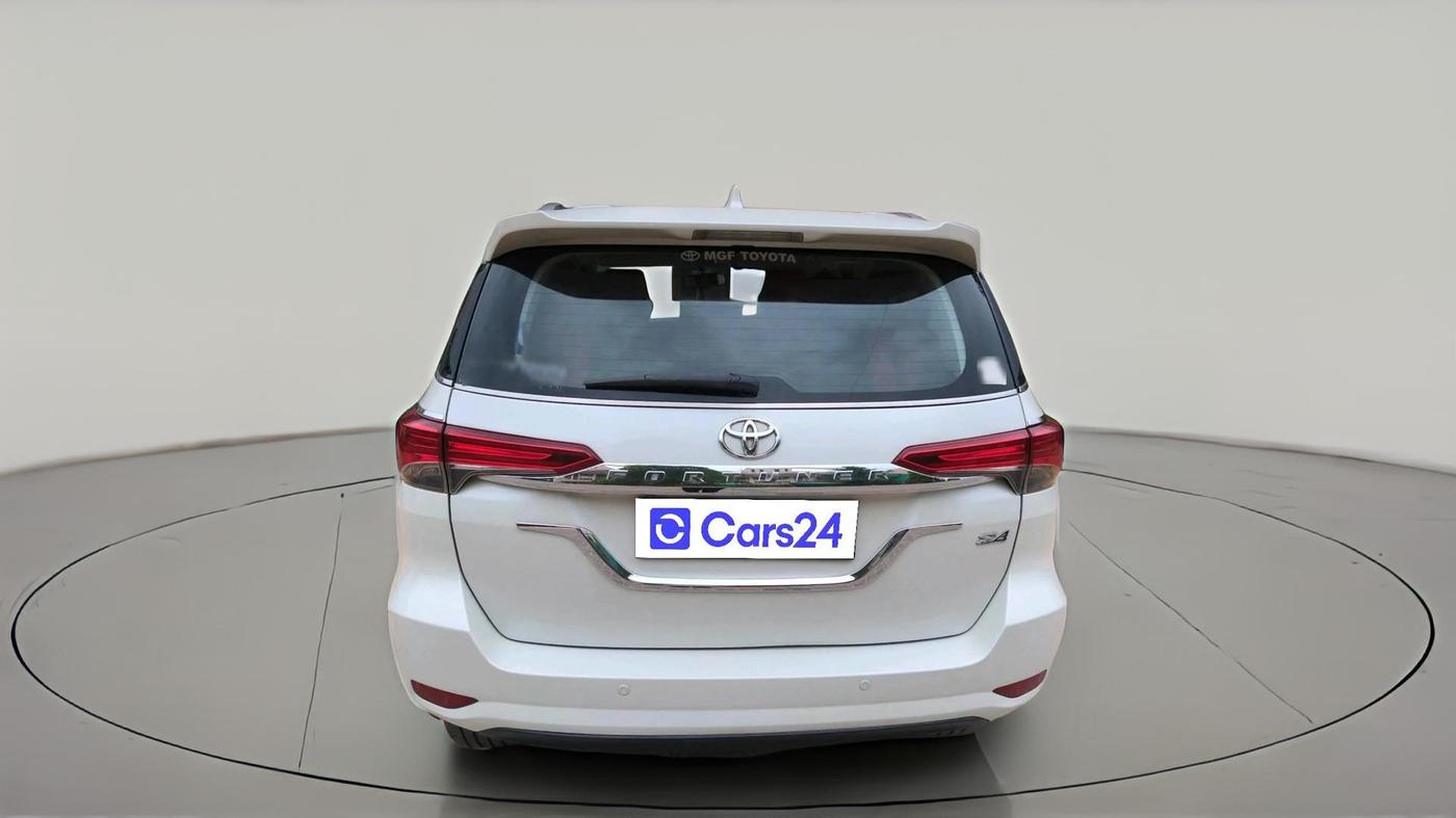 2018 Toyota Fortuner 2.8 4X2 AT, Diesel, Automatic, 2,23,043 km, exterior