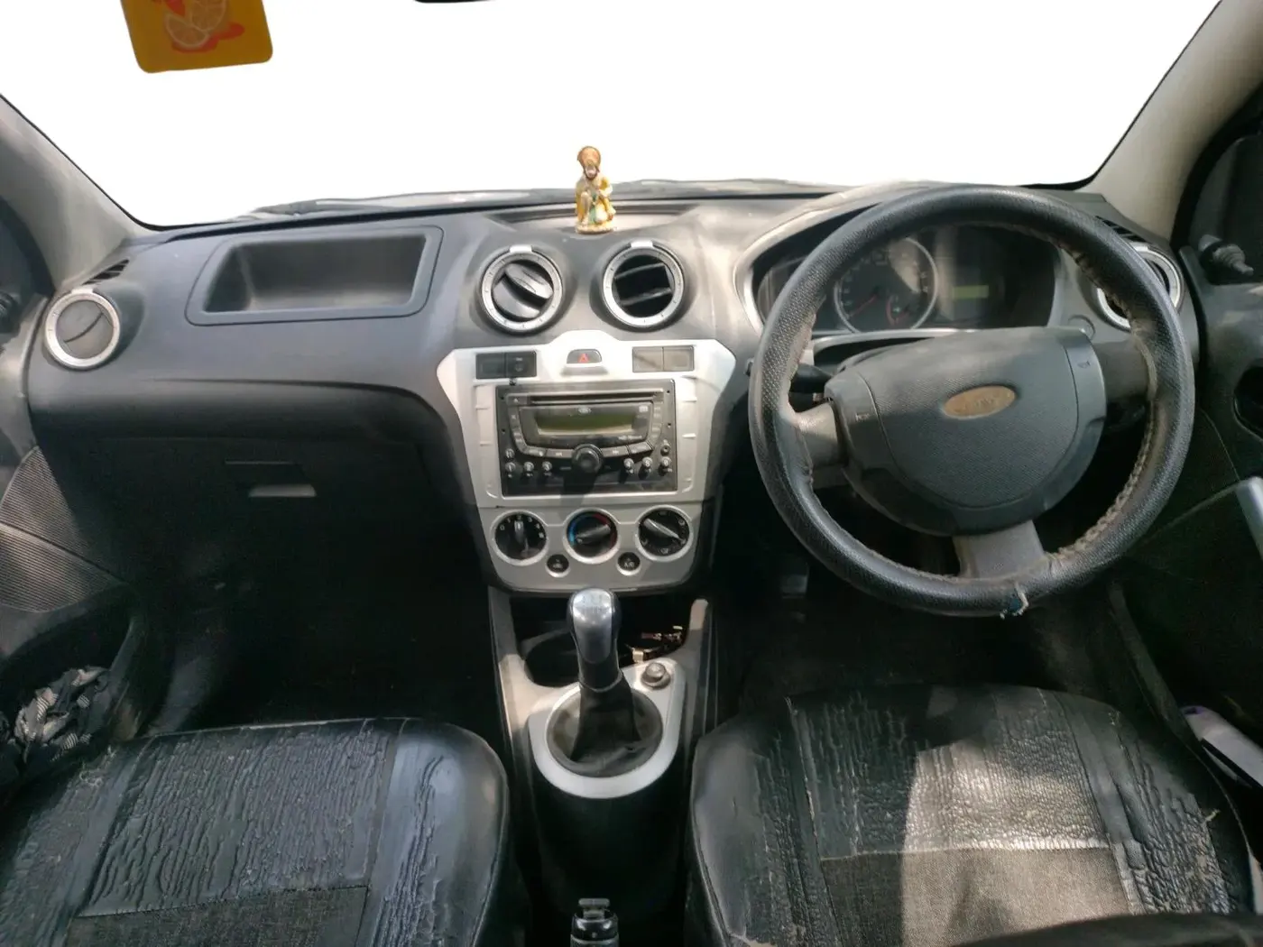 2013 Ford Figo ZXI 1.4 DIESEL, Diesel, Manual, 1,40,800 km, interior