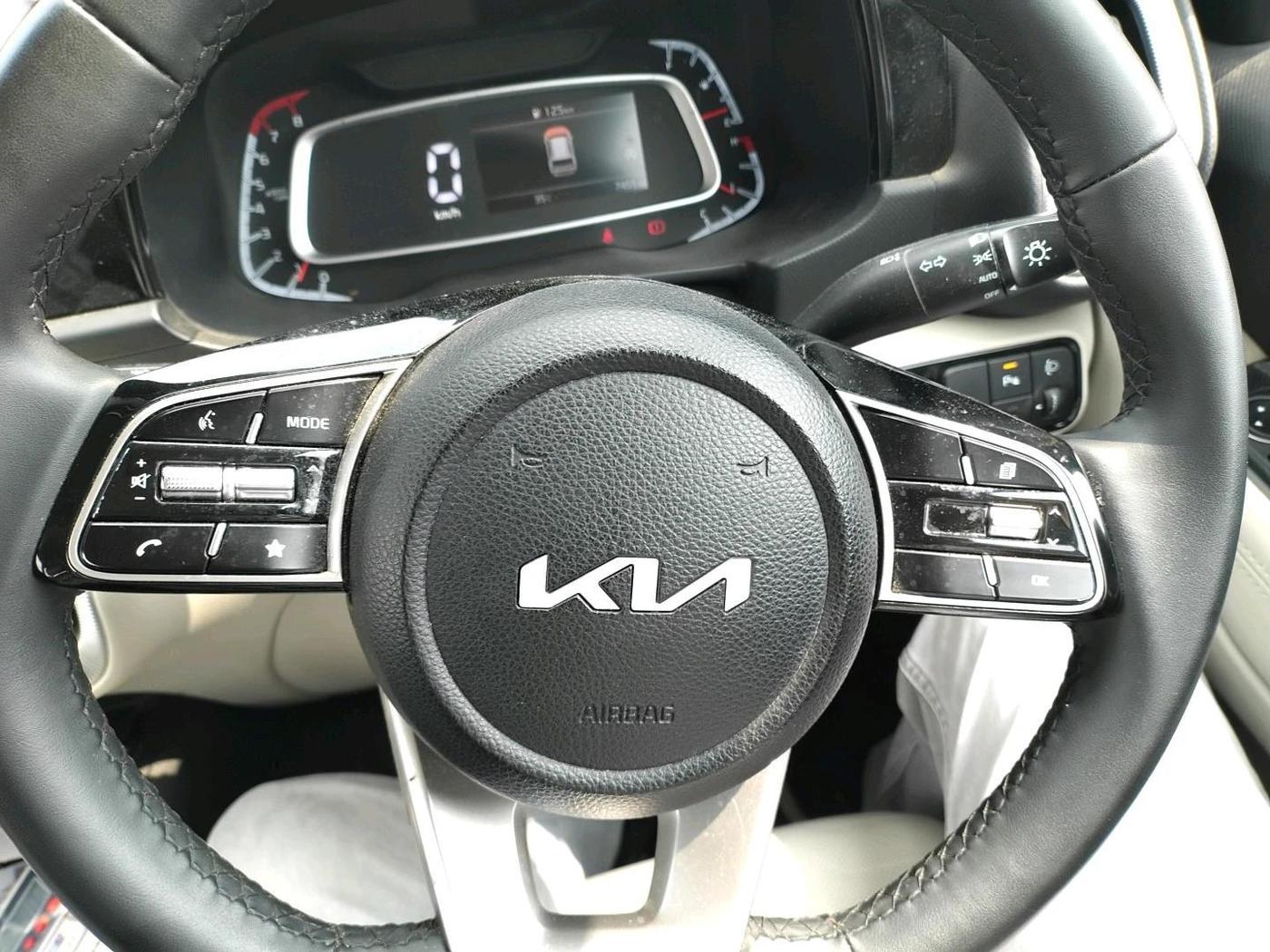 2025 KIA SONET HTK PLUS 1.2 PETROL MT, Petrol, Manual, 7,455 km, interior