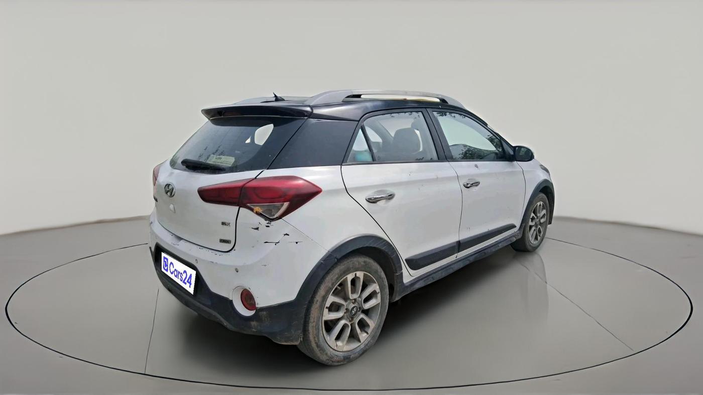 2015 Hyundai i20 Active 1.4 SX, Diesel, Manual, 1,60,239 km, exterior