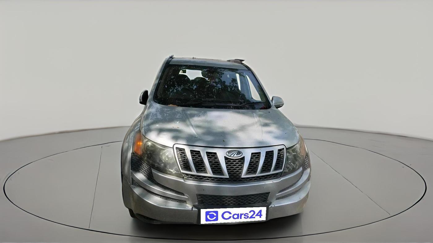 2015 Mahindra XUV500 W6, Diesel, Manual, 1,08,498 km, exterior
