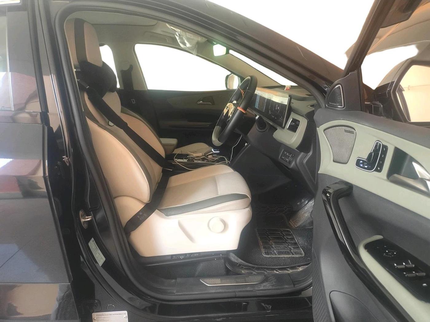 2025 Mahindra XEV 9e Pack Three B79 KWH, Electric, Automatic, 24,059 km, interior