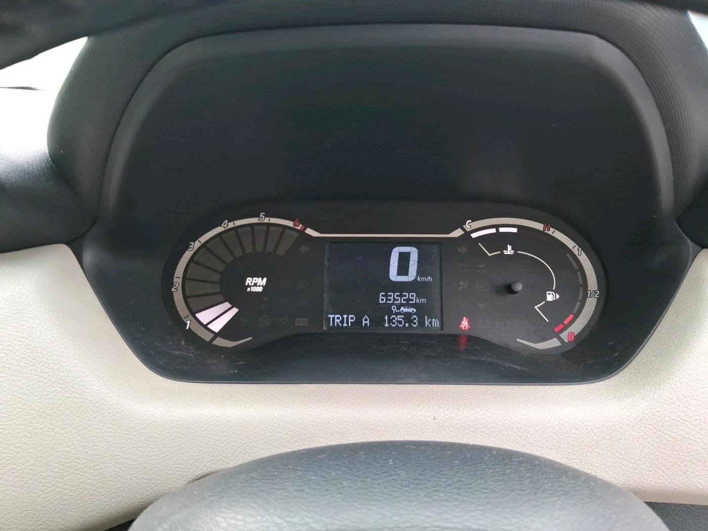 2023 Nissan MAGNITE XL, Petrol, Manual, 63,529 km, interior