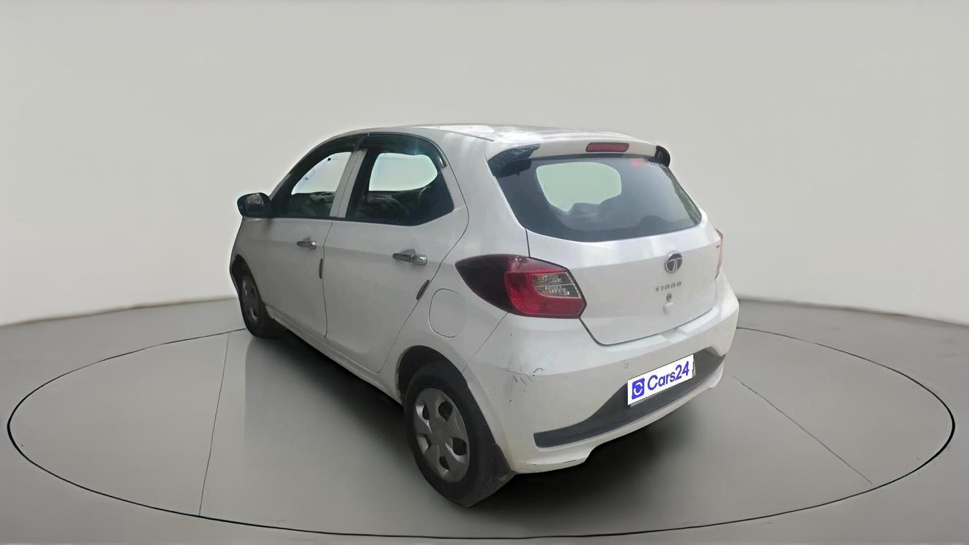 2024 Tata Tiago XM CNG, CNG, Manual, 68,091 km, exterior