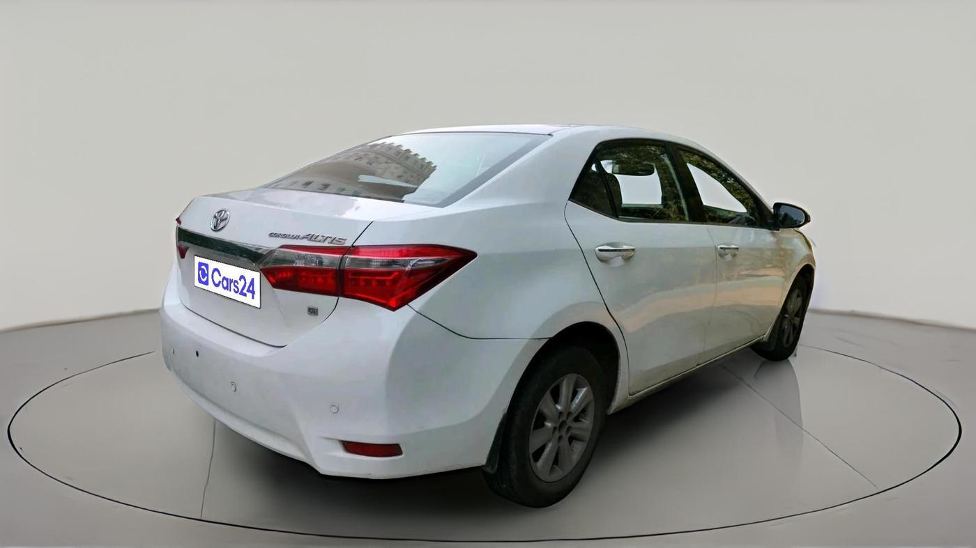 2014 Toyota Corolla Altis G PETROL, Petrol, Manual, 1,82,041 km, exterior