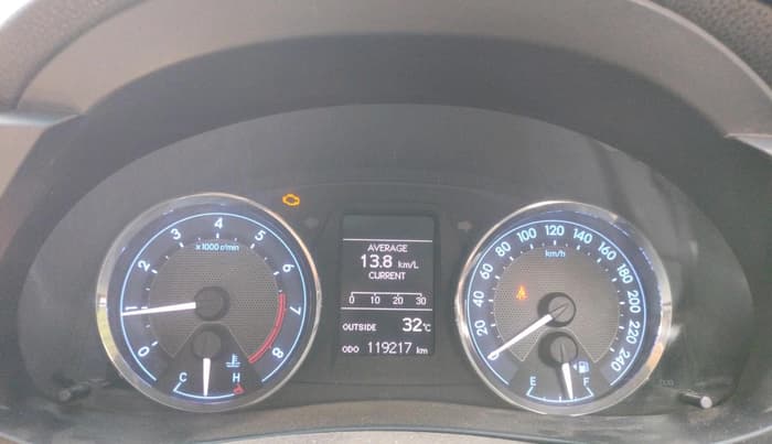 2014 Toyota Corolla Altis G PETROL, Petrol, Manual, 1,19,217 km, interior