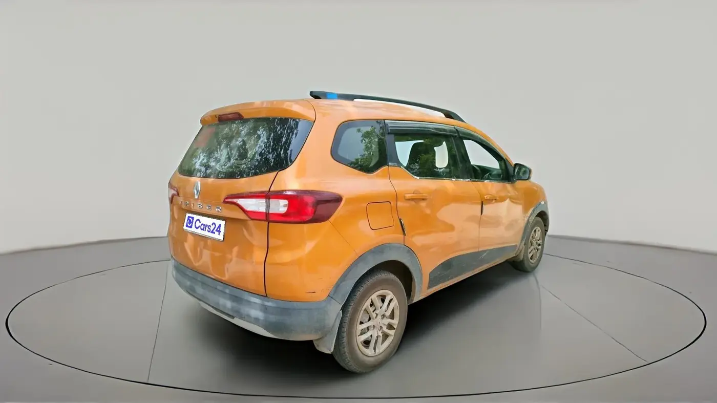 2019 Renault TRIBER RXT, CNG, Manual, 1,19,656 km, exterior