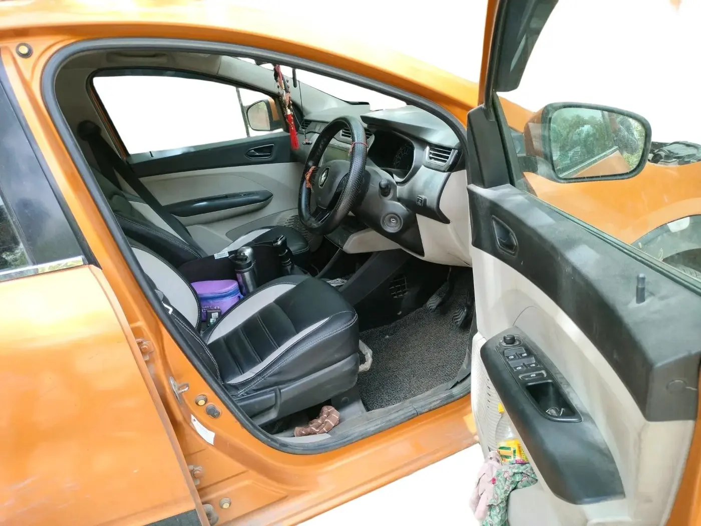 2019 Renault TRIBER RXT, CNG, Manual, 1,19,656 km, interior