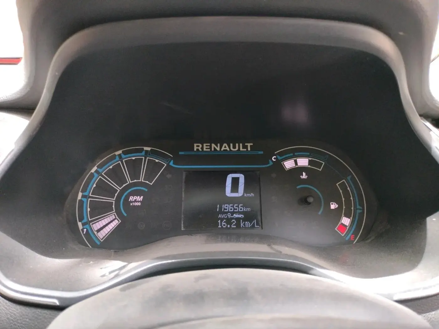 2019 Renault TRIBER RXT, CNG, Manual, 1,19,656 km, interior
