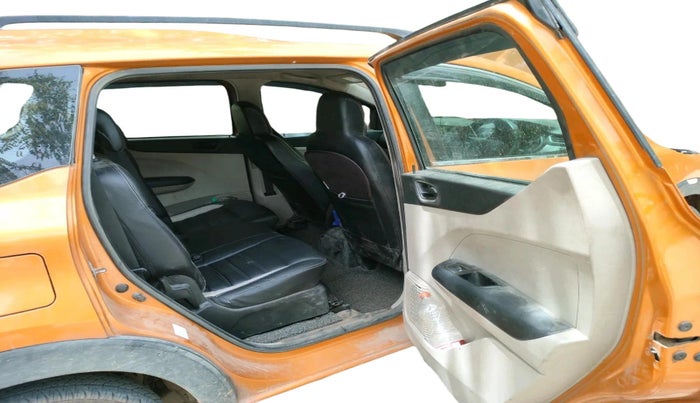 2019 Renault TRIBER RXT, CNG, Manual, 1,19,656 km, interior