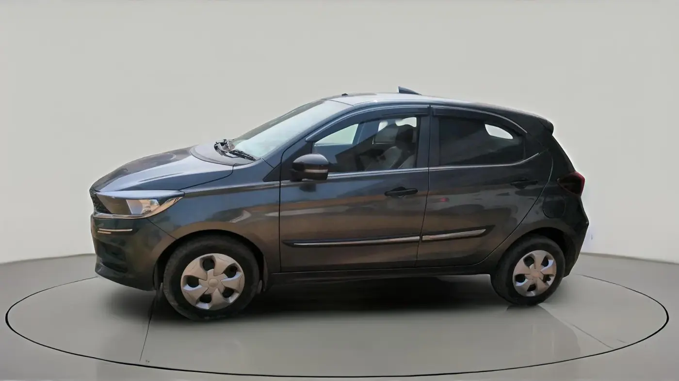 2024 Tata Tiago XM CNG, CNG, Manual, 21,689 km, exterior