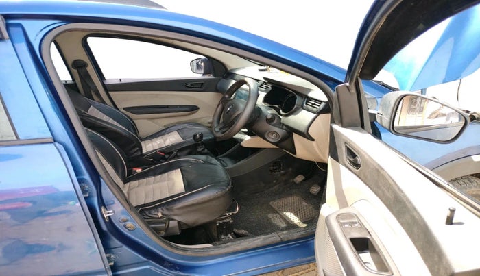 2021 Renault TRIBER RXE MT, Petrol, Manual, 78,872 km, interior