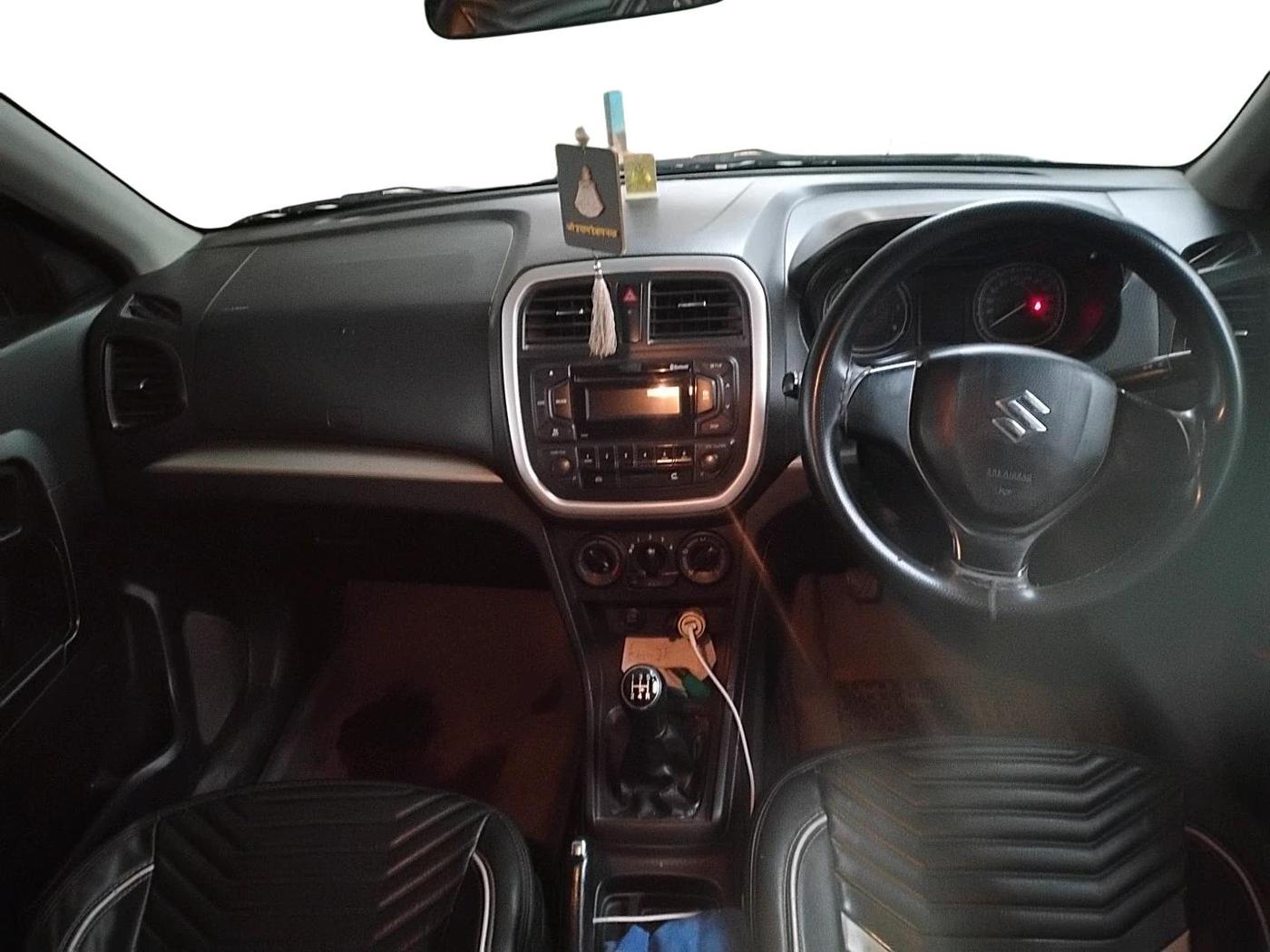 2018 Maruti Vitara Brezza VDI, Diesel, Manual, 2,11,555 km, interior