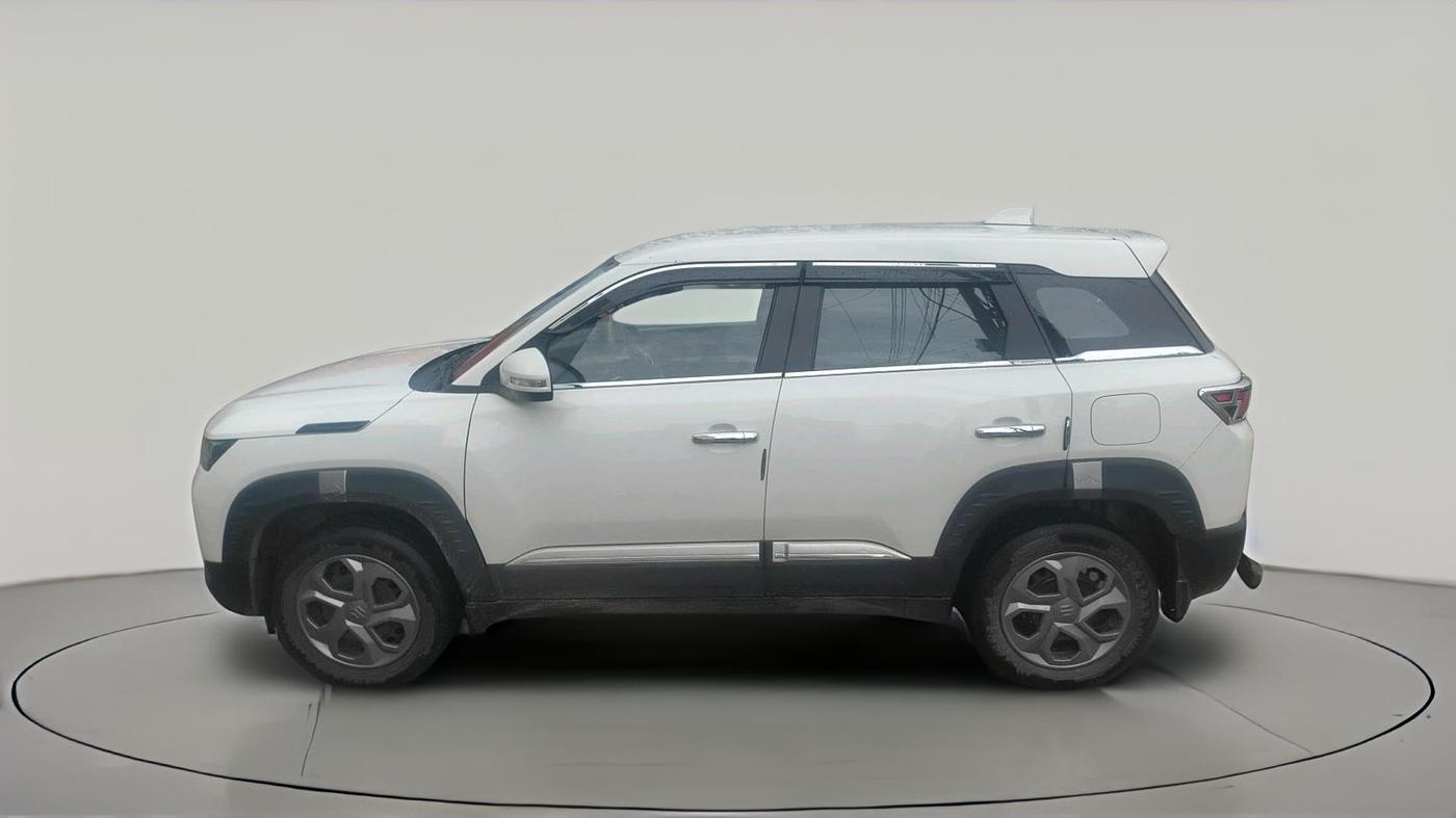 2025 Maruti BREZZA LXI S- CNG, CNG, Manual, 42,077 km, exterior