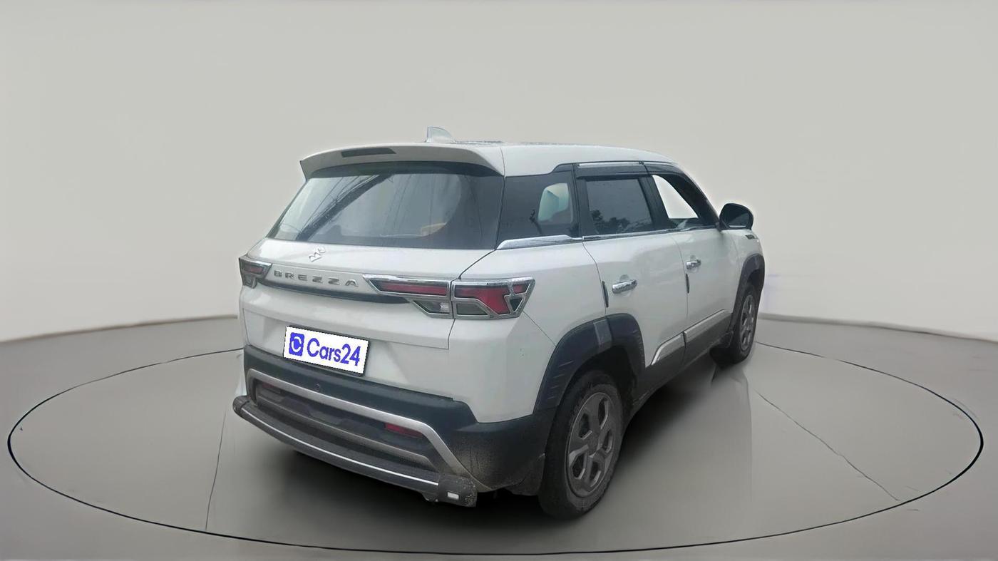 2025 Maruti BREZZA LXI S- CNG, CNG, Manual, 42,077 km, exterior