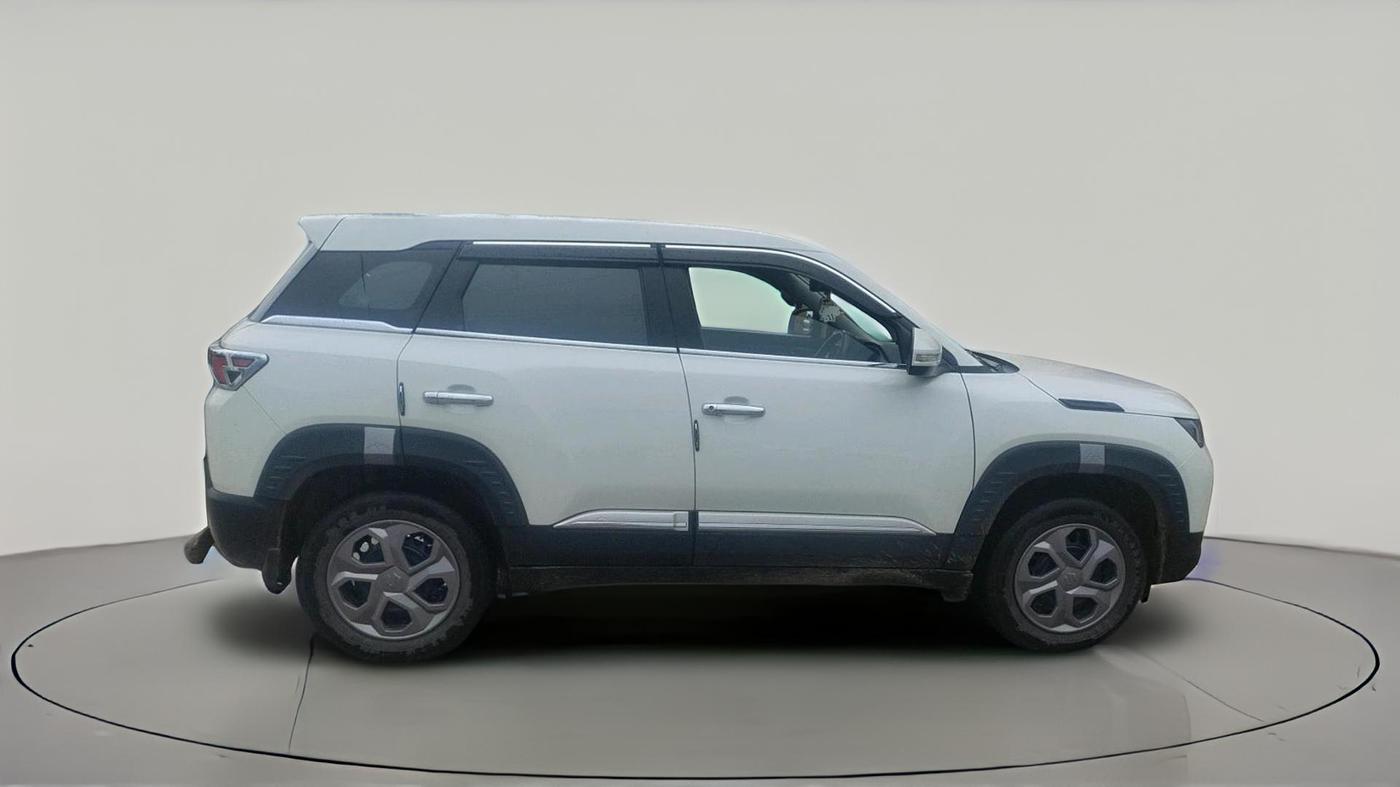 2025 Maruti BREZZA LXI S- CNG, CNG, Manual, 42,077 km, exterior