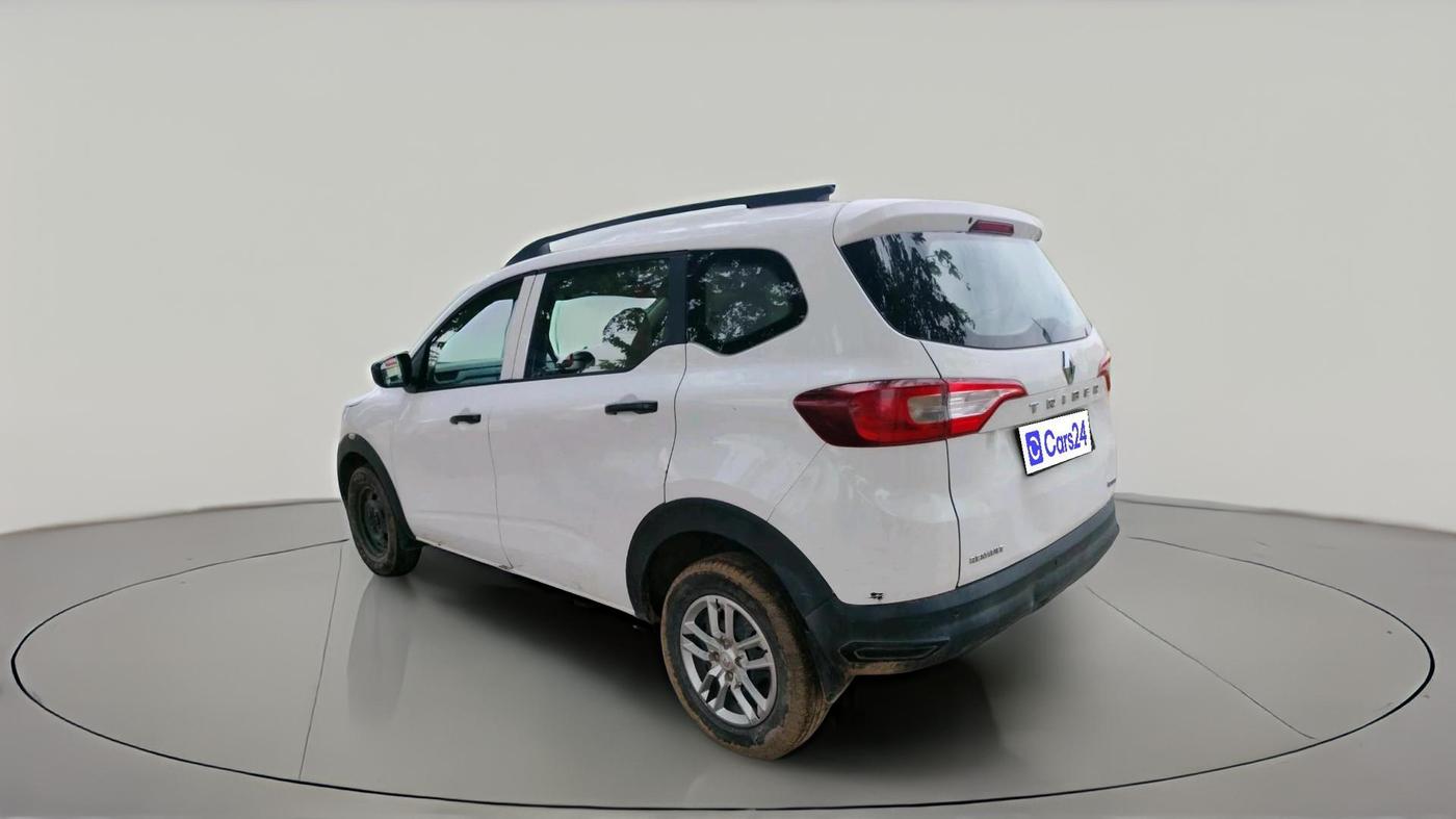2021 Renault TRIBER RXE MT, Petrol, Manual, 38,826 km, exterior