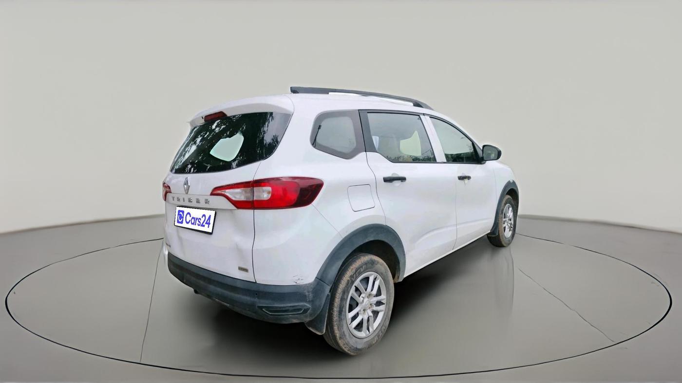 2021 Renault TRIBER RXE MT, Petrol, Manual, 38,826 km, exterior