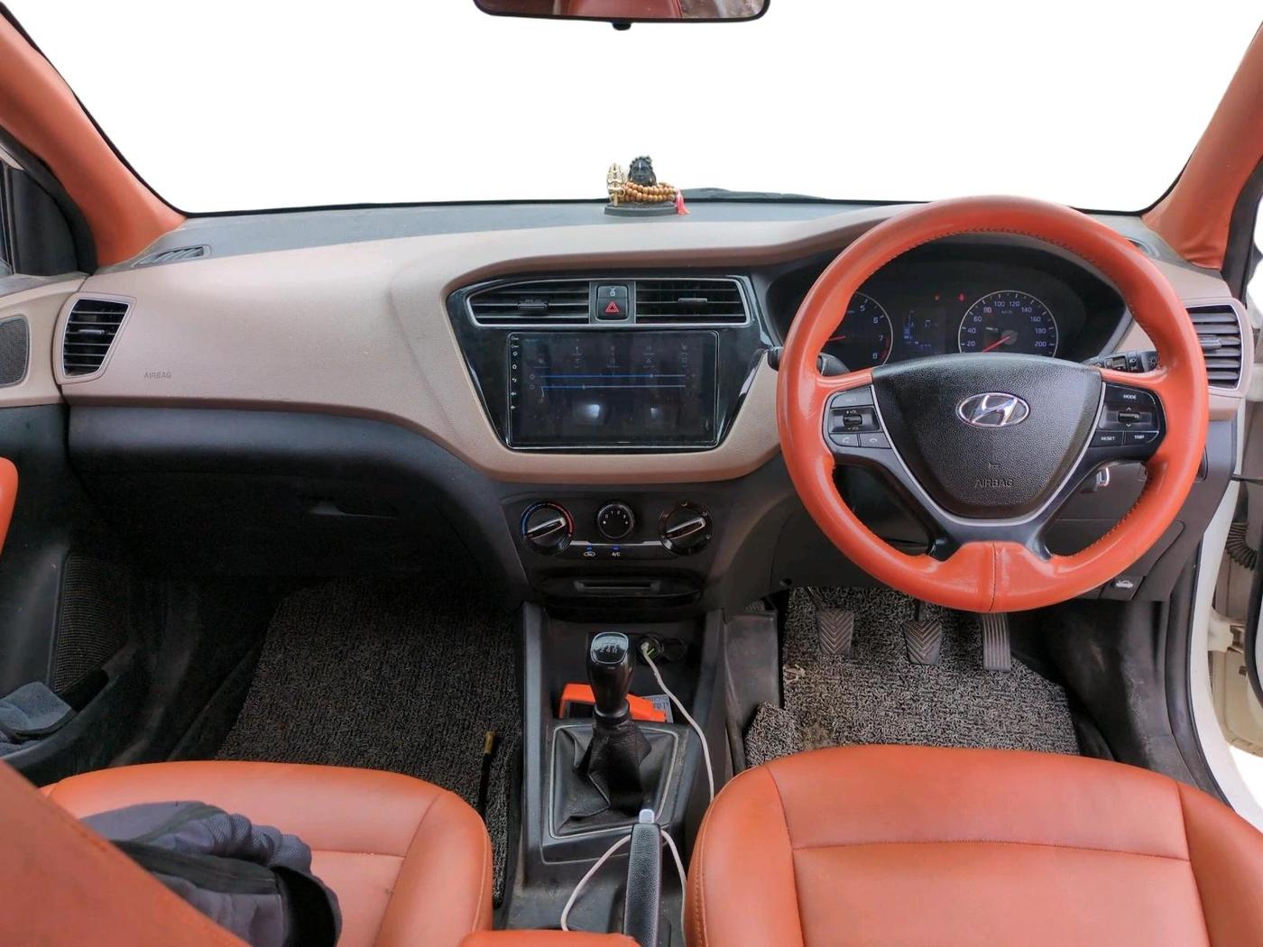 2019 Hyundai Elite i20 MAGNA PLUS 1.2, CNG, Manual, 1,08,672 km, interior
