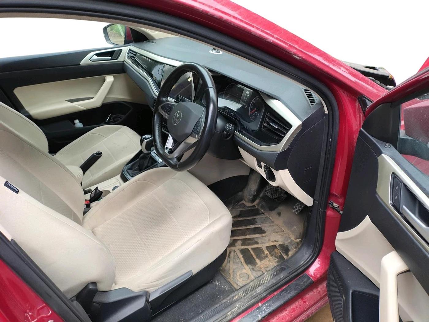 2024 Volkswagen VIRTUS HIGHLINE TSI 1.0 AT, Petrol, Automatic, 49,544 km, interior