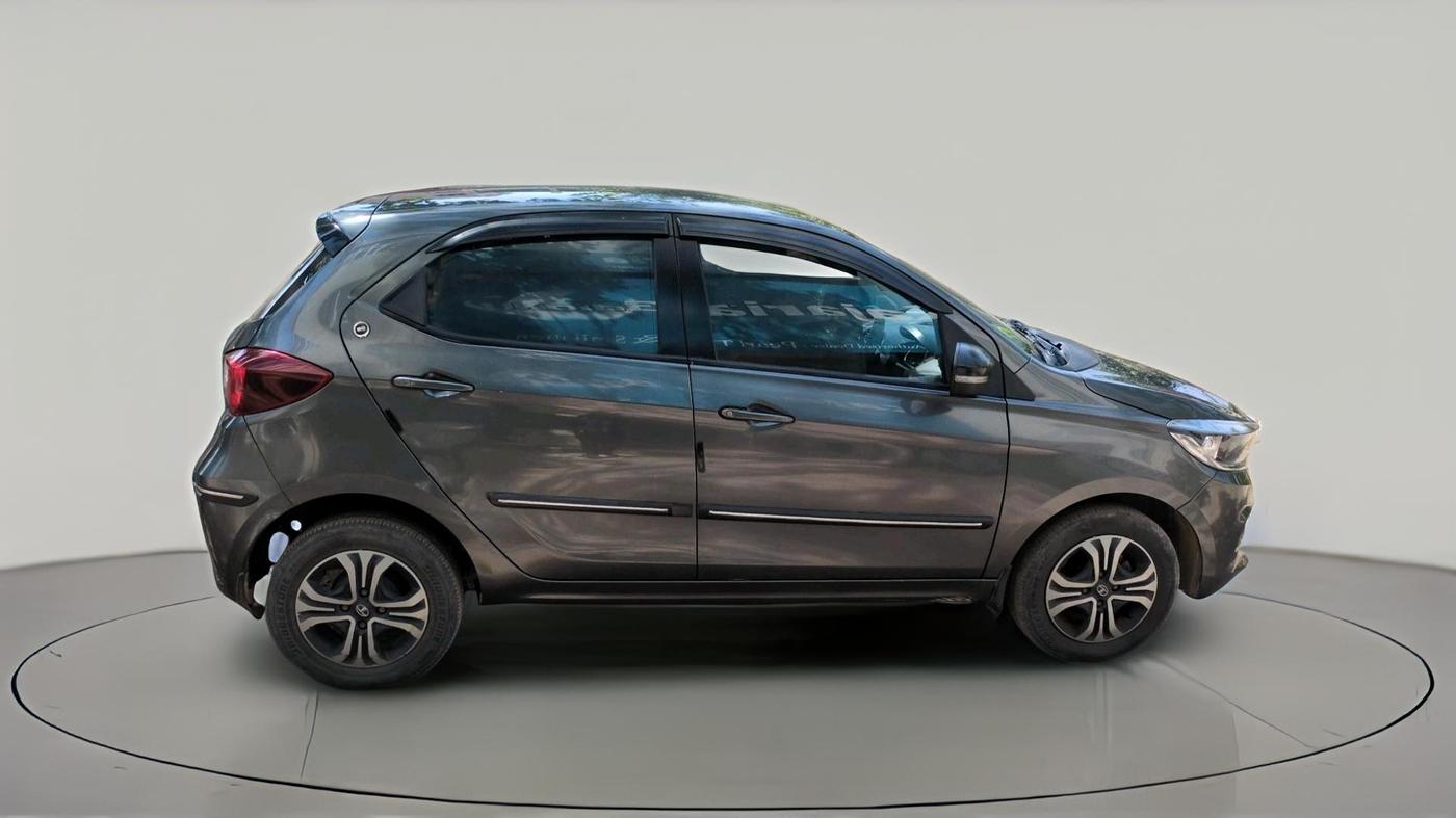2023 Tata Tiago XT CNG, CNG, Manual, 66,140 km, exterior