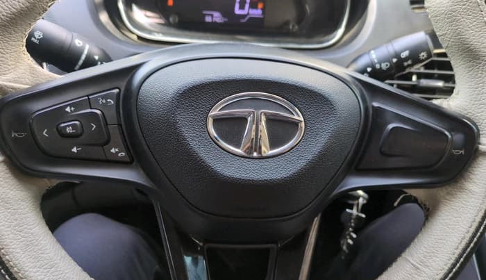 2023 Tata Tiago XT CNG, CNG, Manual, 66,140 km, interior