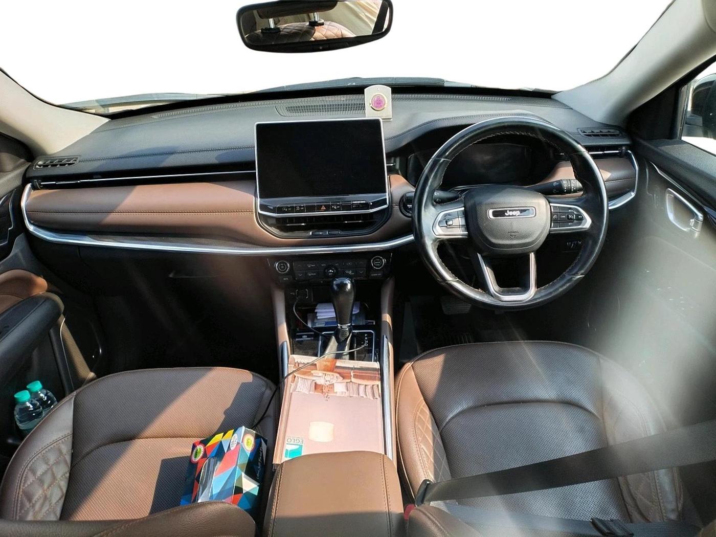 2022 Jeep MERIDIAN LIMITED (O) 4X4 AT, Diesel, Automatic, 1,23,998 km, interior
