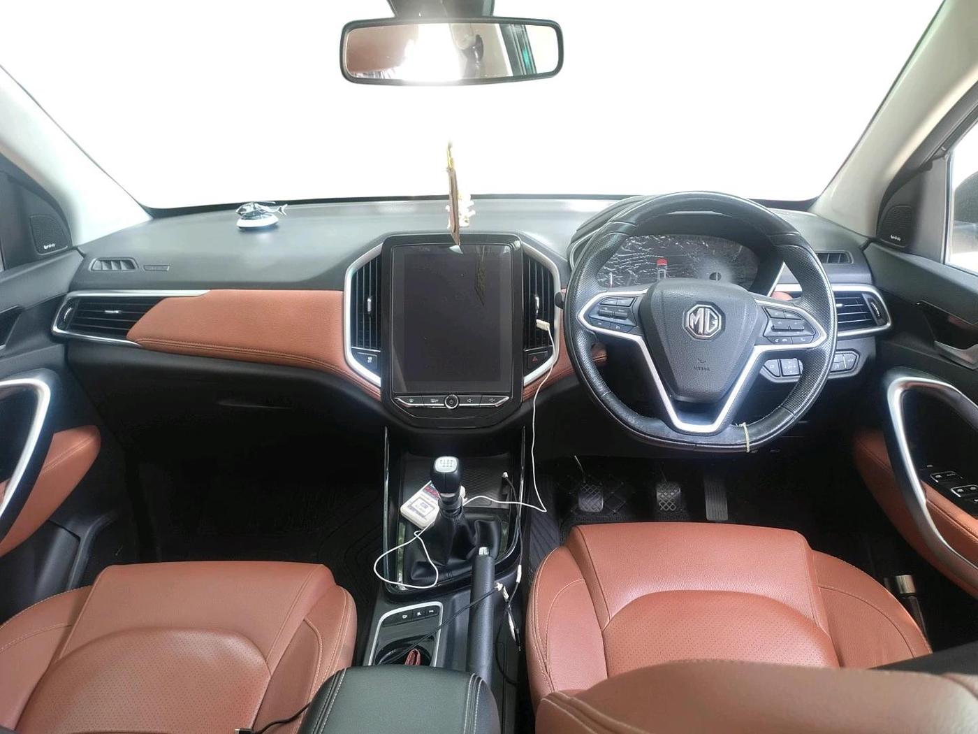 2021 MG HECTOR PLUS SHARP 2.0 DIESEL TURBO MT 6-STR, Diesel, Manual, 54,443 km, interior