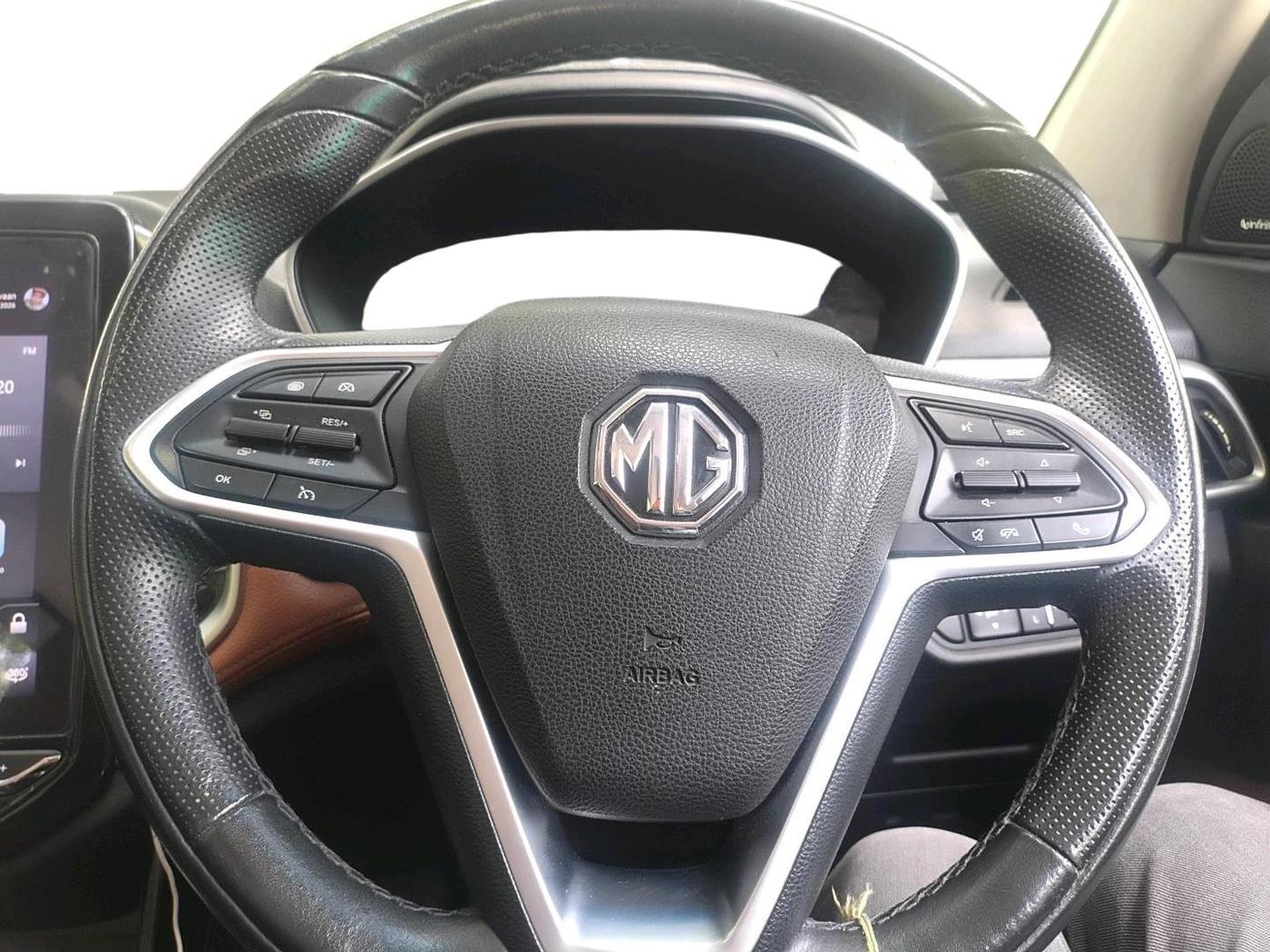 2021 MG HECTOR PLUS SHARP 2.0 DIESEL TURBO MT 6-STR, Diesel, Manual, 54,443 km, interior