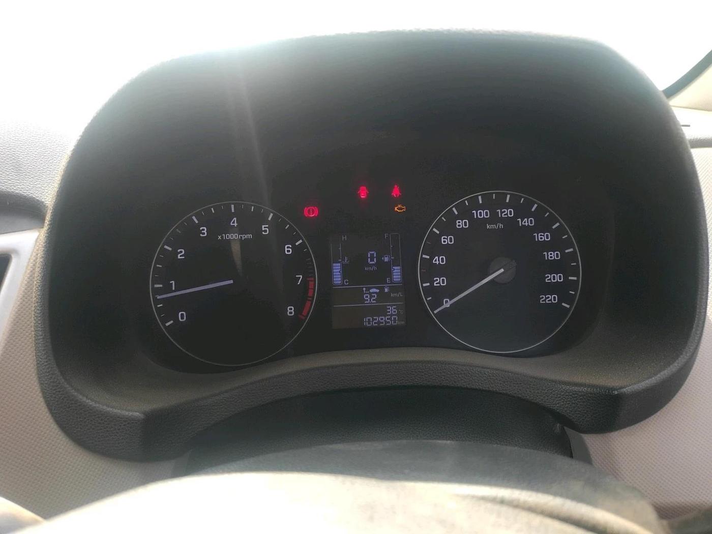 2018 Hyundai Creta E PLUS 1.6 PETROL, Petrol, Manual, 1,02,950 km, interior