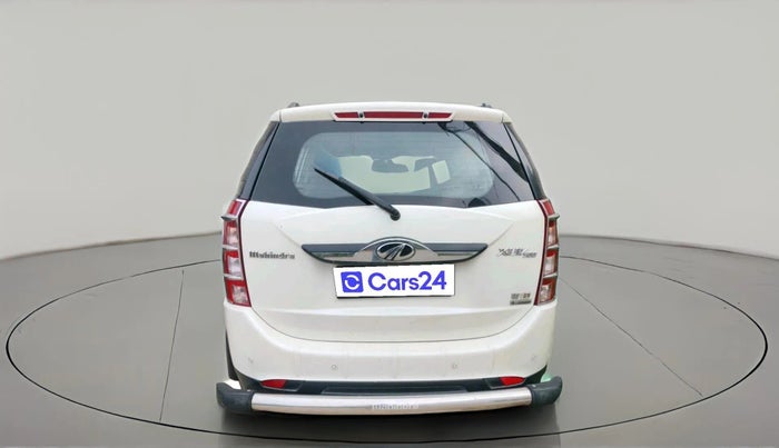 2016 Mahindra XUV500 W10 AT 1.99, Diesel, Automatic, 1,02,561 km, exterior