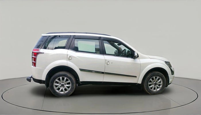 2016 Mahindra XUV500 W10 AT 1.99, Diesel, Automatic, 1,02,561 km, exterior