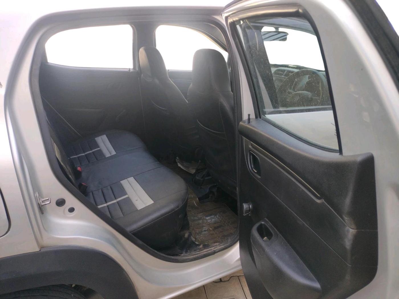 2018 Renault Kwid RXL, CNG, Manual, 71,831 km, interior