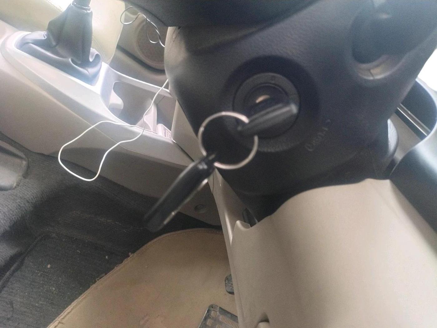 2011 Honda City 1.5L I-VTEC E MT, CNG, Manual, 1,30,667 km, interior