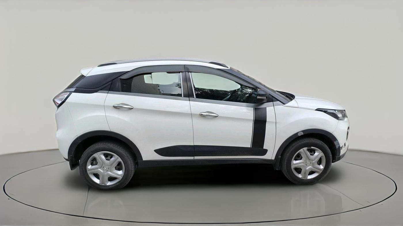 2020 Tata NEXON XM PETROL, Petrol, Manual, 70,842 km, exterior